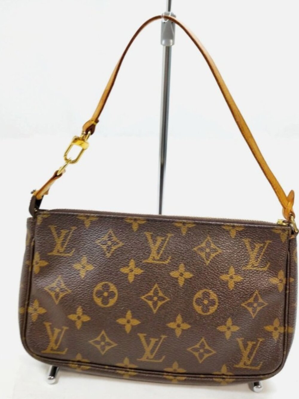 LOUIS VUITTON Monogram Canvas Pochette Accessories